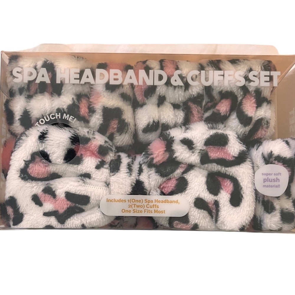 ❤️NWT Holdings Spa Headband and Cuffs Set Pink Leopard Print Plush 3 Piece
